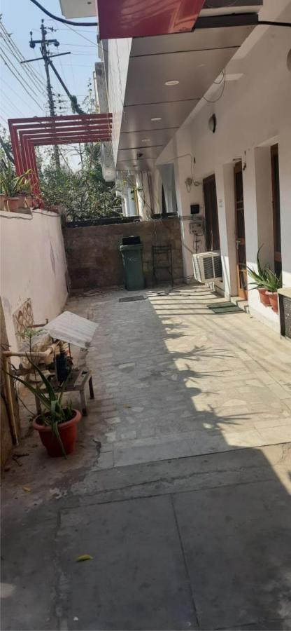 Anh Hotel Lucknow Eksteriør bilde